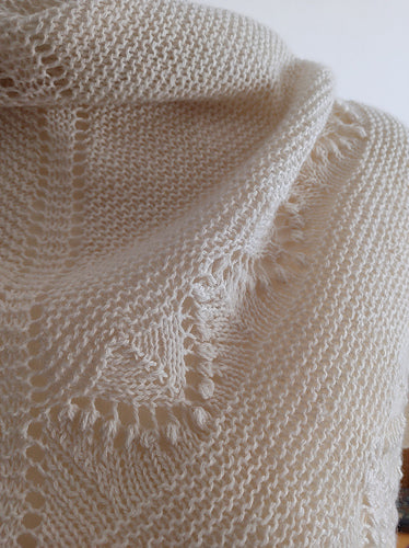 TONBO Shawl by Silke Ufer