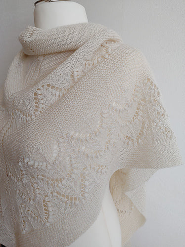 TONBO Shawl by Silke Ufer