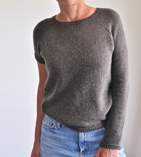 Lina Sweater front